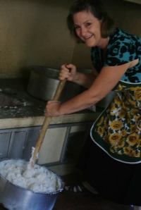 Carol didn't actualy "mingle" posho but she did serve graciously in many ways!